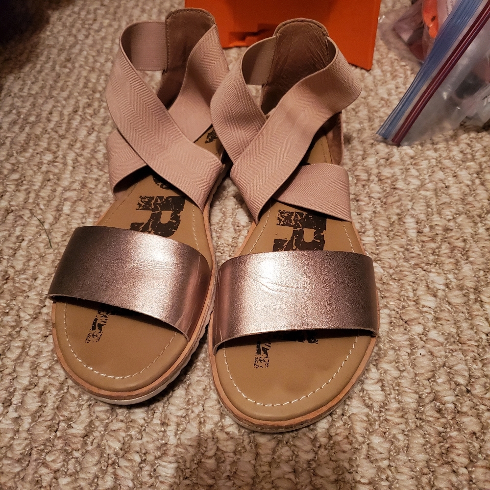 Sorel Ella Sandals